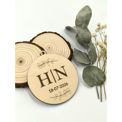 Percha boda con iniciales